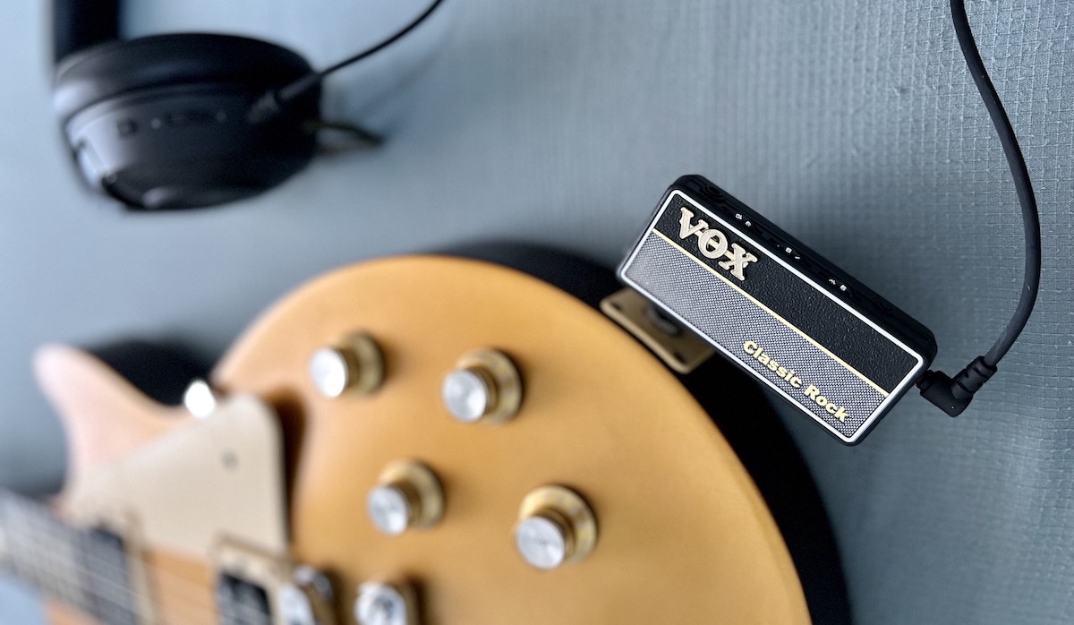 Vox Amplug Classic Rock plugged into a Gibson.
